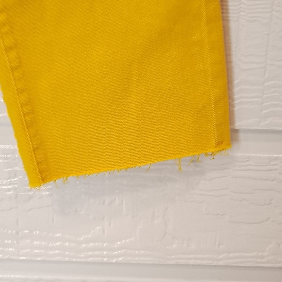 JUDY BLUE Bright Yellow Braided Waist Wide Cropped Denim Jeans SIZE 3/26 Artsy - Picture 3 of 11